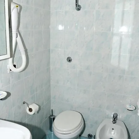 Miramare Hotel 2*